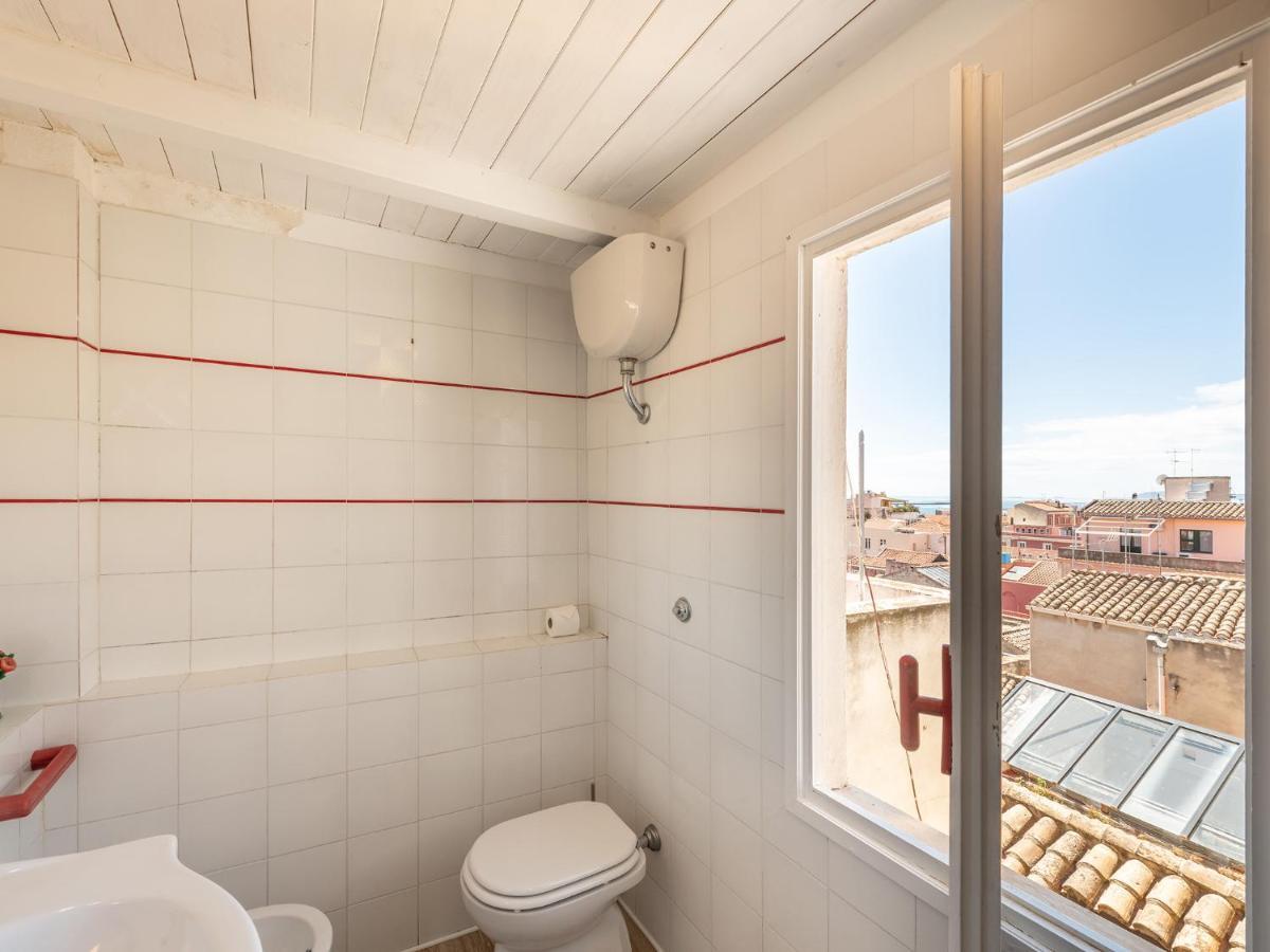 Casa Alla Marina Del Porto Di Cagliari Apartment Exterior photo