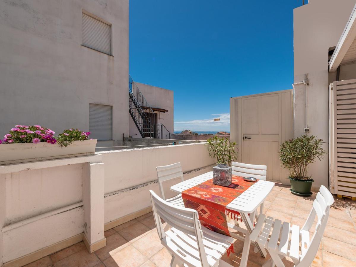 Casa Alla Marina Del Porto Di Cagliari Apartment Exterior photo